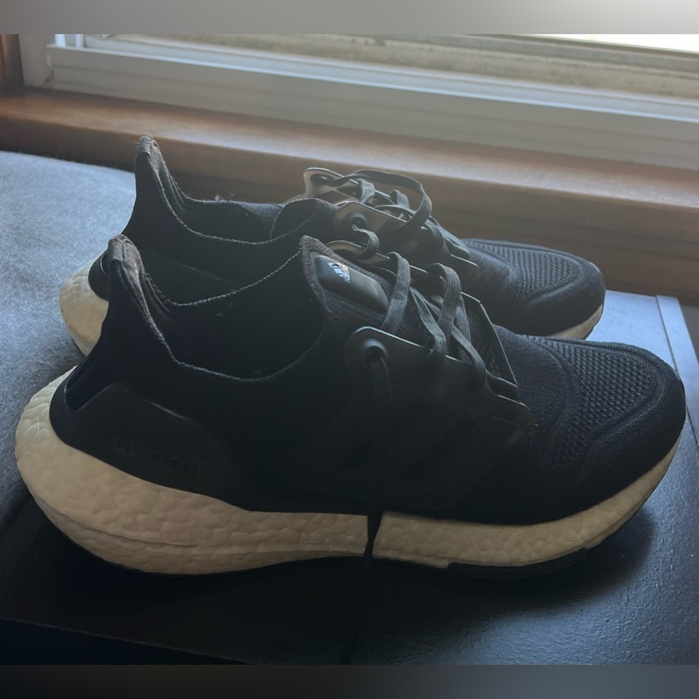 Adidas Black Ultraboost Size 8 - Picture 1 of 8